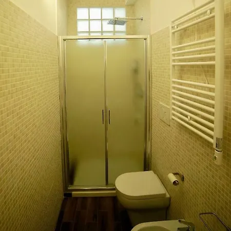 Hotel Paola's In The Heart Of Trastevere, Rzym